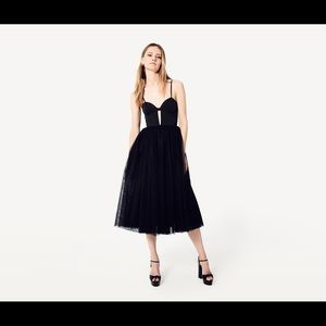Stunning Tulle Midi Dress- Venice Fame and Partners NWT